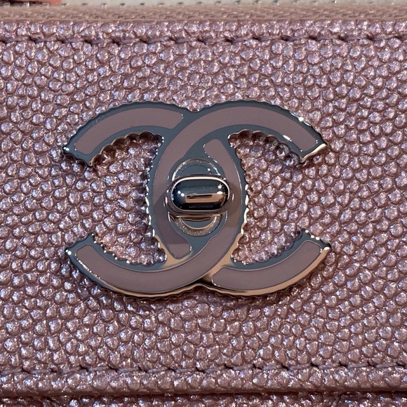 ❌Sold❌ NWT Chanel 19P Mademoiselle Mini O Case - Picture 4 of 8